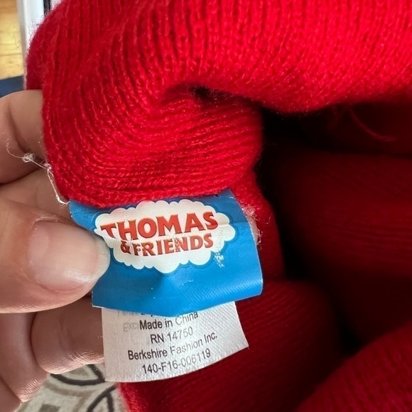 THOMAS The Tank Engine Winter Knit Hat Beanie With Pom Pom Blue One Size - Picture 4 of 7